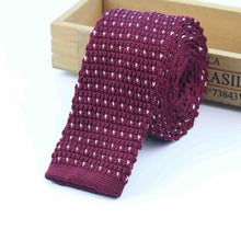 KNITTED TIE
